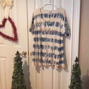 LuLaRoe Perfect T